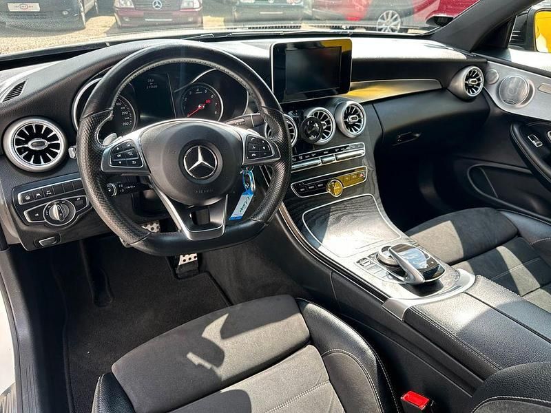 Gebraucht Mercedes C180 AMG line 156 PS (114 kW) 2017 Weiß Coupé