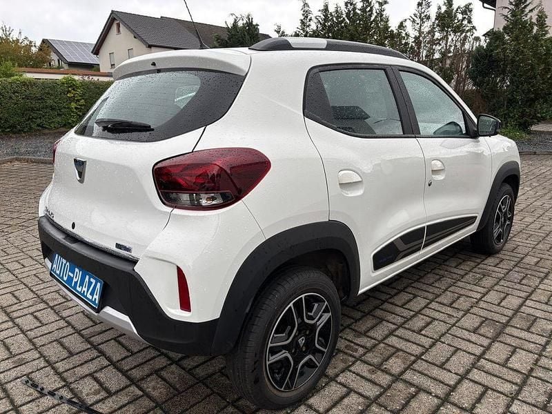 Gebraucht Dacia Spring Comfort 33 kW (45 PS) 2022 Weiß Kleinwagen