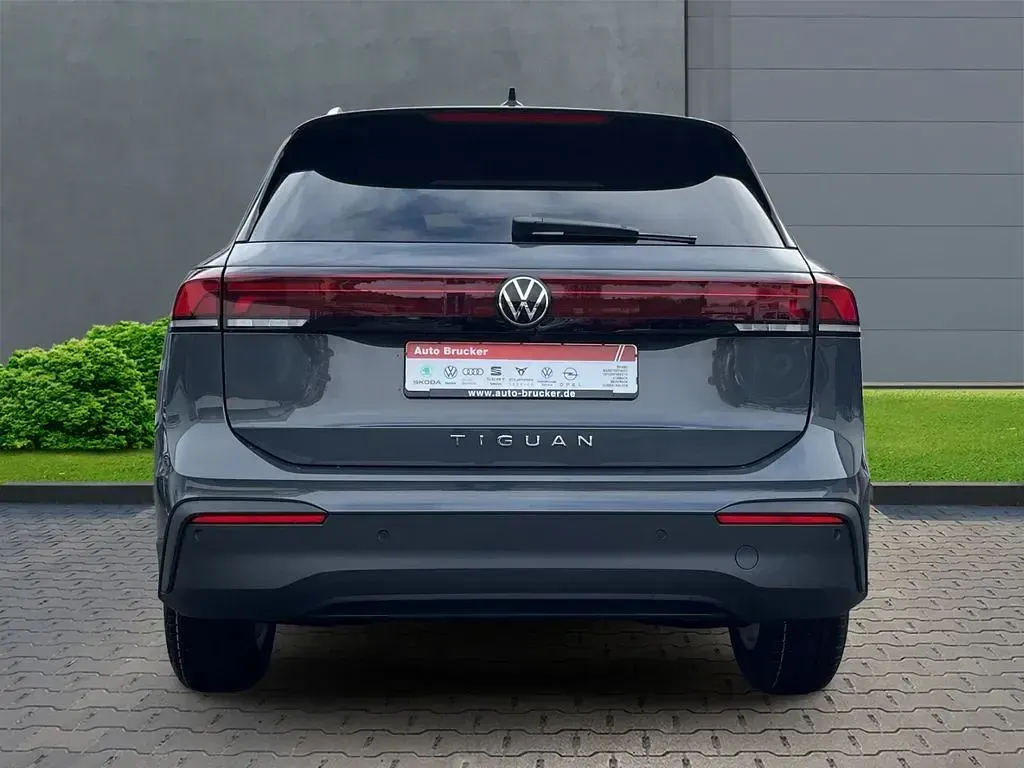 Neu VW Tiguan 150 PS (110 kW) 2025 Grau SUV