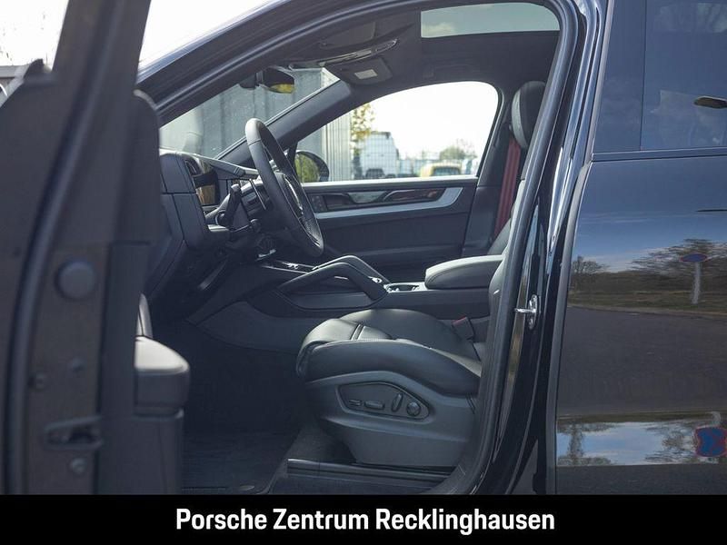 Gebraucht Porsche Cayenne 470 PS (345 kW) 2025 Schwarz SUV