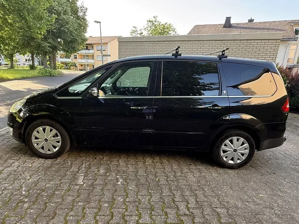 Gebraucht Ford Galaxy 140 PS (102 kW) 2010 Schwarz Van / Kleinbus