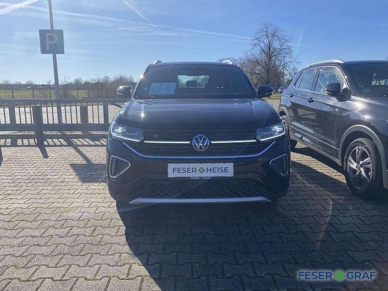 Gebraucht VW T-Cross R-line 116 PS (85 kW) 2024 Deep black perleffekt SUV