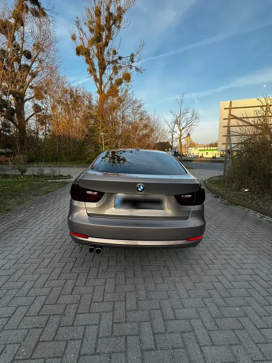 Gebraucht BMW 330 Gran Turismo 258 PS (189 kW) 2015 Beige Coupé