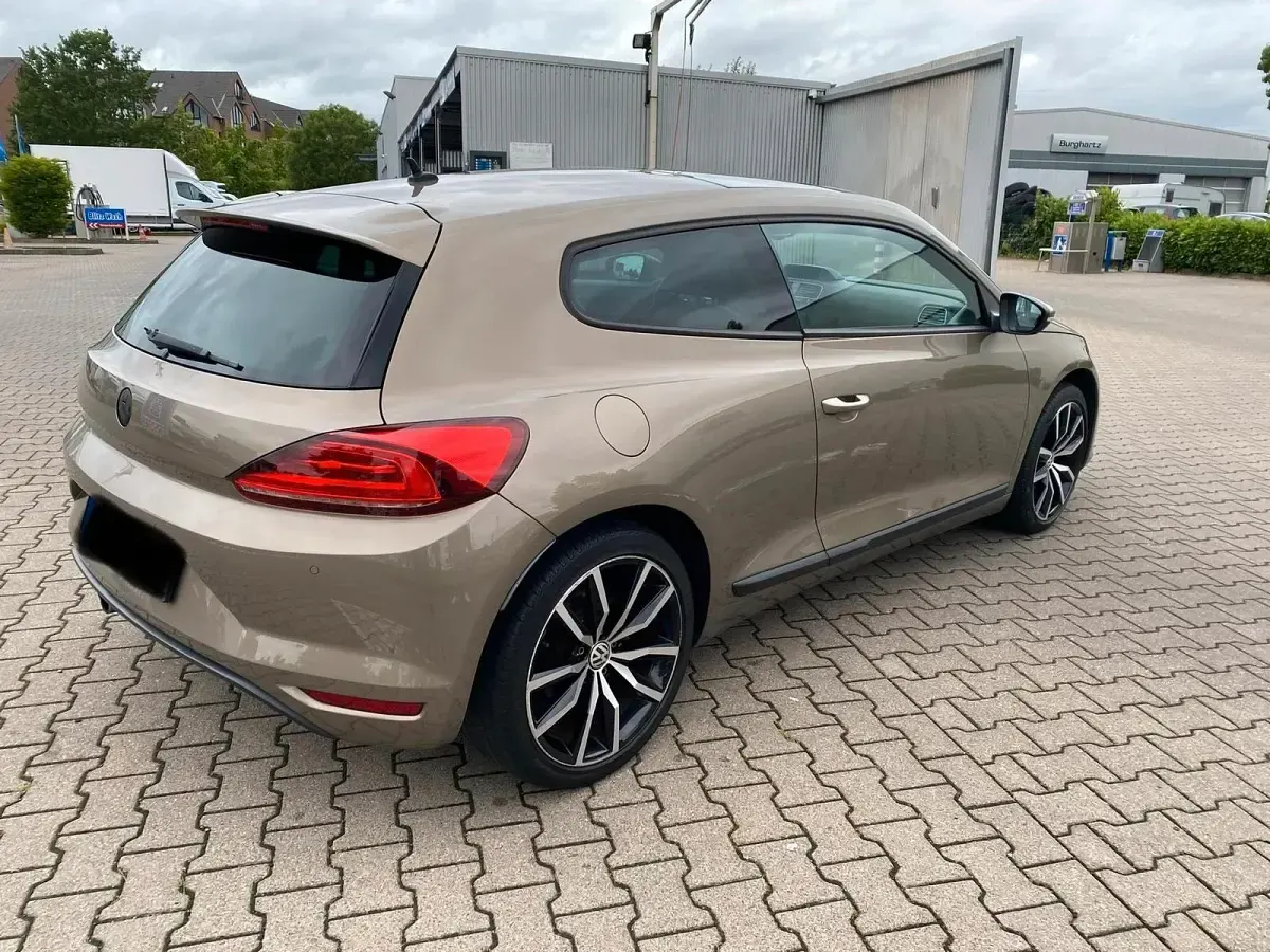 Gebraucht VW Scirocco 220 PS (161 kW) 2015 Gold Coupé