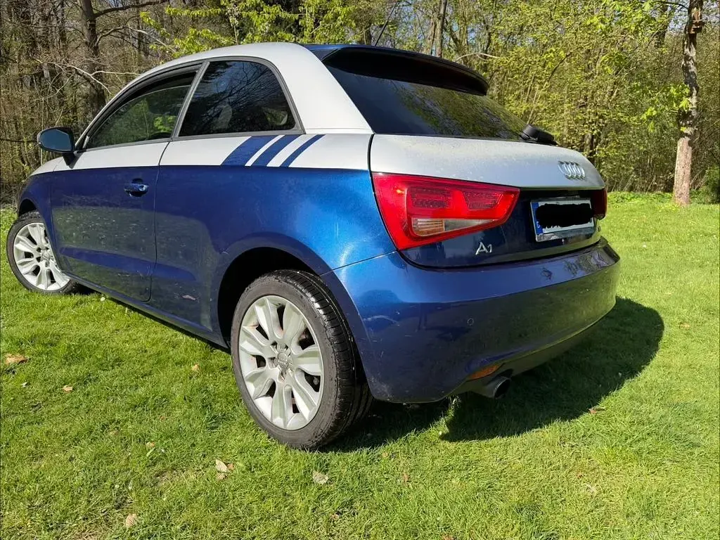 Occasion Audi A1 Attraction 86 ch (63 kW) 2011 Bleue Citadine