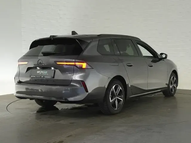 Gebraucht Opel Astra 131 PS (96 kW) 2024 Grau Kleinwagen