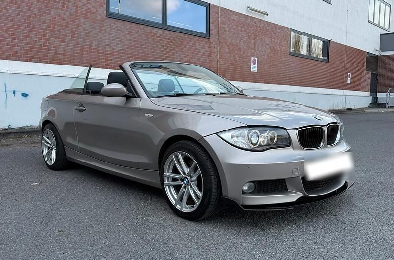 Gebraucht BMW 120 Cabriolet 177 PS (130 kW) 2009 Grau Cabrio