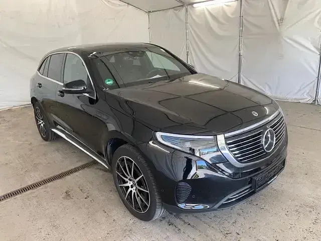 Gebraucht Mercedes EQC400 300 kW (408 PS) 2021 Schwarz SUV