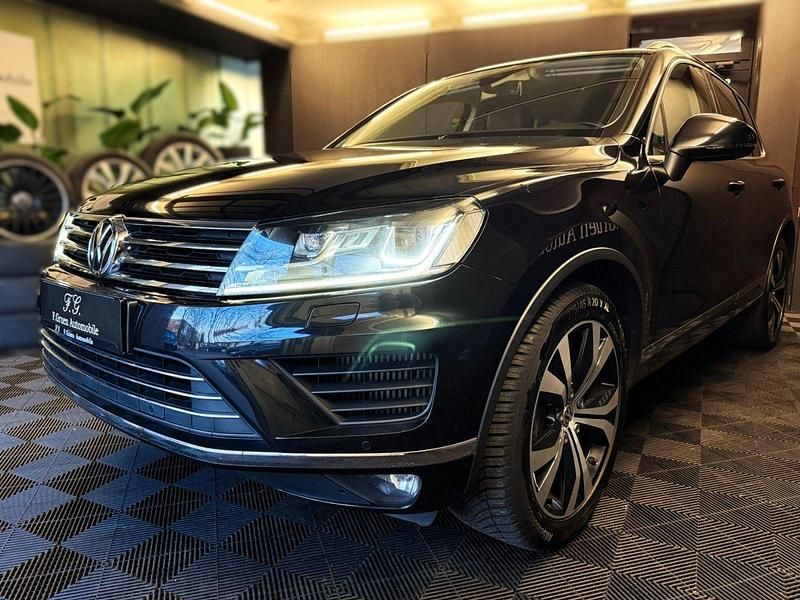 Gebraucht VW Touareg 262 PS (192 kW) 2015 Schwarz SUV