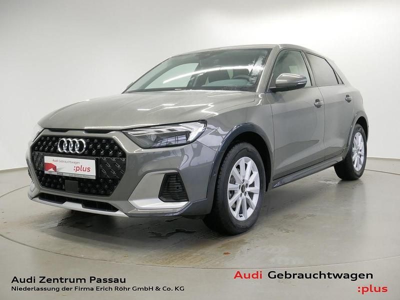 Chronosgrau metallic Gebraucht 2025 Audi A1 S-Line Kleinwagen | 27.690 € (Fairer Preis) - Bild 1/4