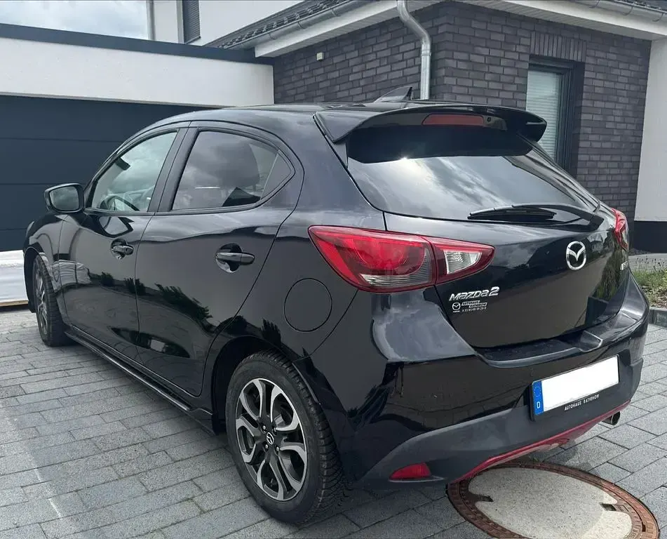Gebraucht Mazda 2 Edition 116 PS (85 kW) 2015 Schwarz Kleinwagen