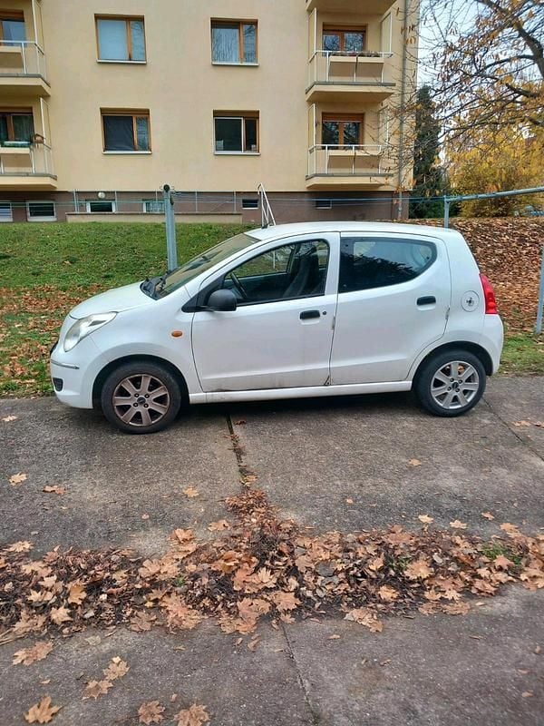 Gebraucht Suzuki Alto 68 PS (50 kW) 2009 Weiß Kleinwagen