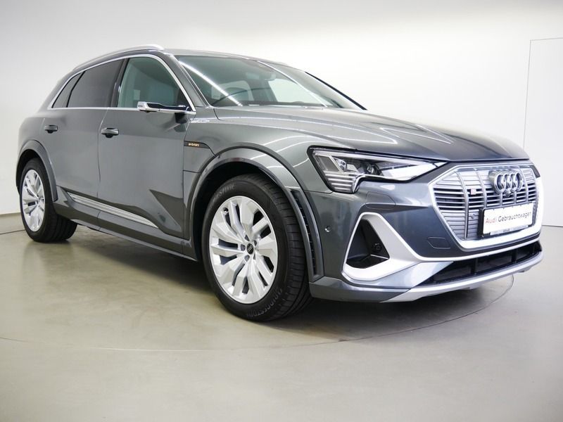 Usata Audi e-tron 369 kW (503 CV) 2020 Grigio SUV