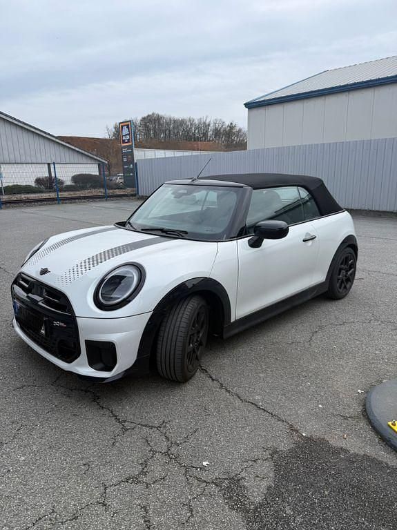 Gebraucht Mini Cooper Classic 119 kW (163 PS) 2025 Weiß Kleinwagen