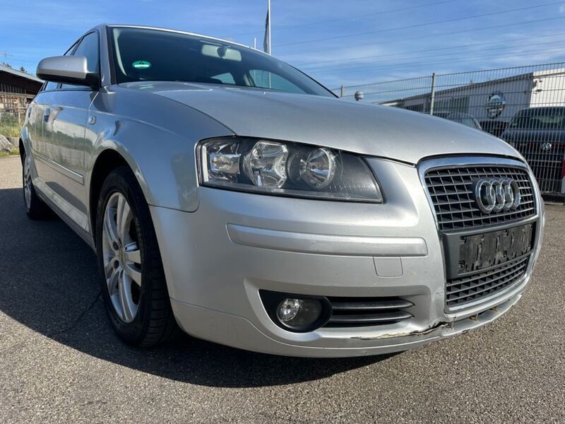 Silber Gebraucht 2005 Audi A3 Sportback Ambition Limousine | 1.800 € (Guter Preis) - Bild 1/4
