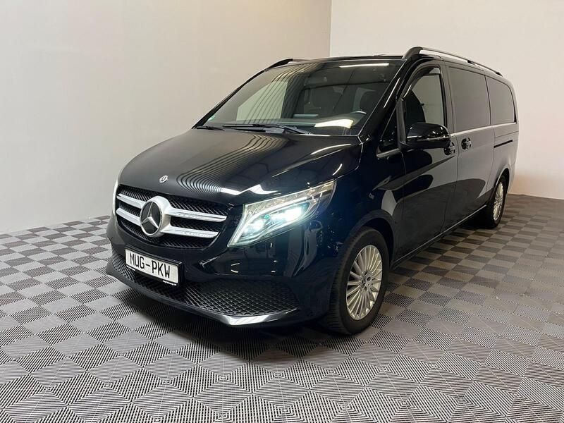 Schwarz Gebraucht 2020 Mercedes V300 Van / Kleinbus | 48.990 € (Guter Preis) - Bild 1/3