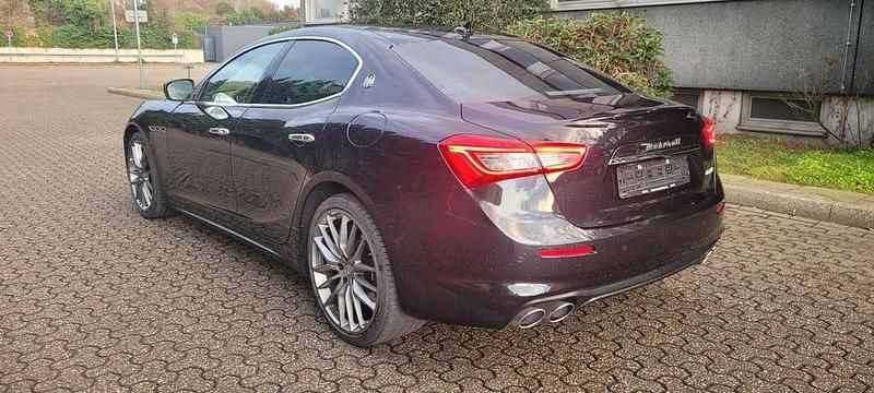 Gebraucht Maserati Ghibli 275 PS (202 kW) 2020 Schwarz Limousine