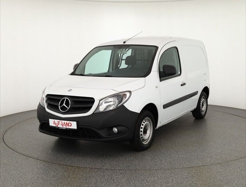 Weiß Gebraucht 2019 Mercedes Citan 109 | 15.490 € (Teuer) - Bild 1/4