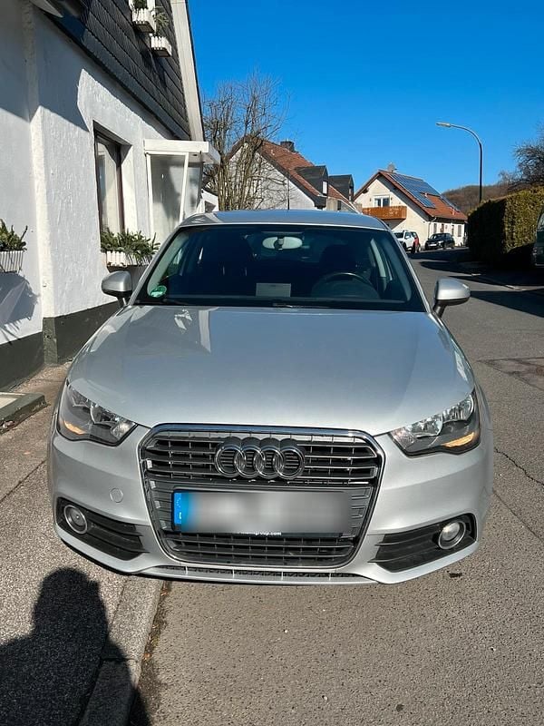 Gebraucht Audi A1 Ambition 105 PS (77 kW) 2011 Silber Limousine