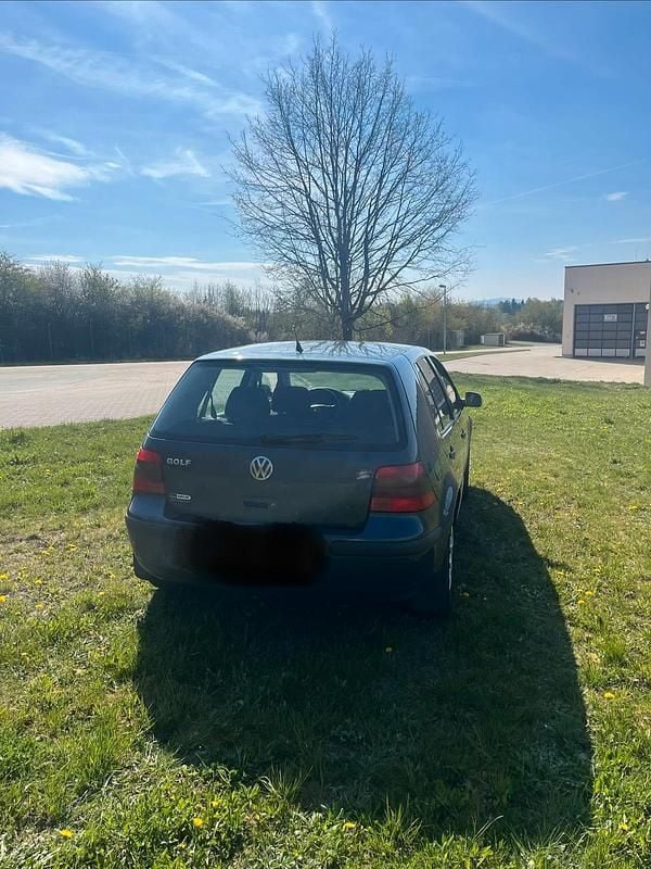Second-hand VW Golf IV 75 CP (55 kW) 2002 Andere farben Hatchback