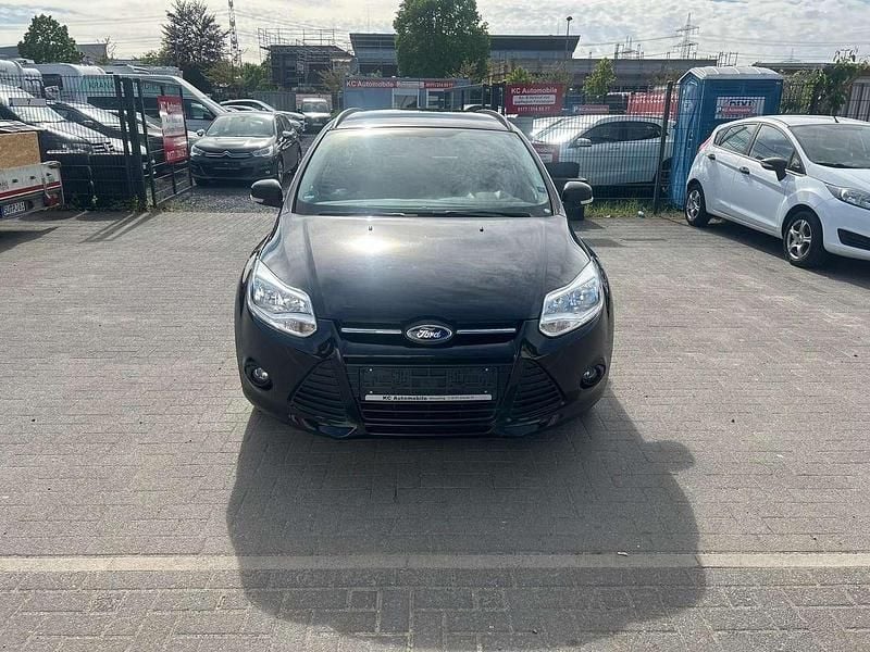 Gebraucht Ford Focus 125 PS (91 kW) 2013 Schwarz Kombi