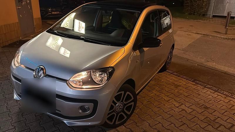 Grau Gebraucht 2014 VW up! Cup Kleinwagen | 4.999 € (Fairer Preis) - Bild 1/4