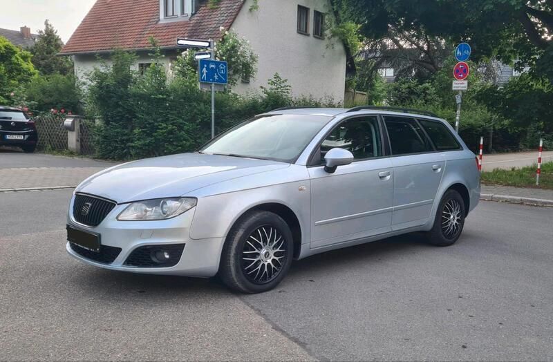 Silber Gebraucht 2012 Seat Exeo Kombi | 4.750 € (Fairer Preis) - Bild 1/2