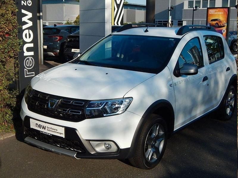 Weiß Gebraucht 2020 Dacia Sandero Prestige Kleinwagen | 12.870 € (Guter Preis) - Bild 1/4