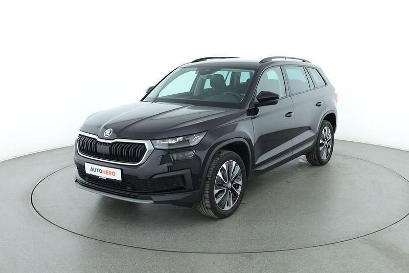 Schwarz Gebraucht 2023 Skoda Kodiaq Tour SUV | 33.610 € (Fairer Preis) - Bild 1/3