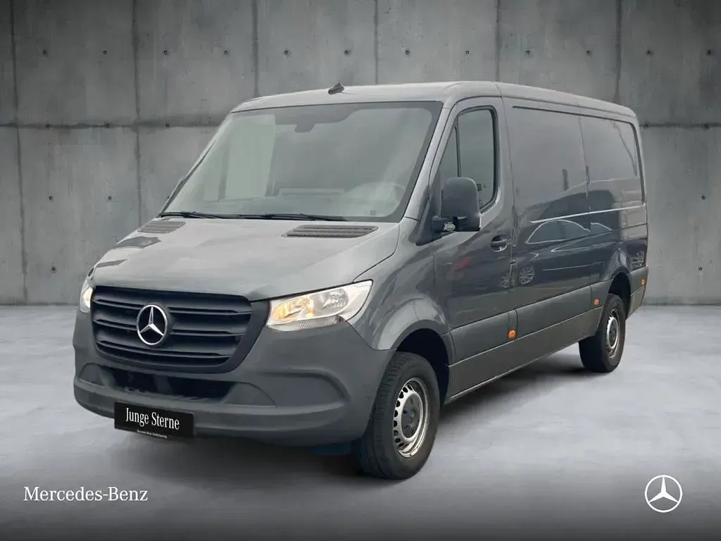 Gebraucht Mercedes Sprinter 170 PS (125 kW) 2022 Grau Van