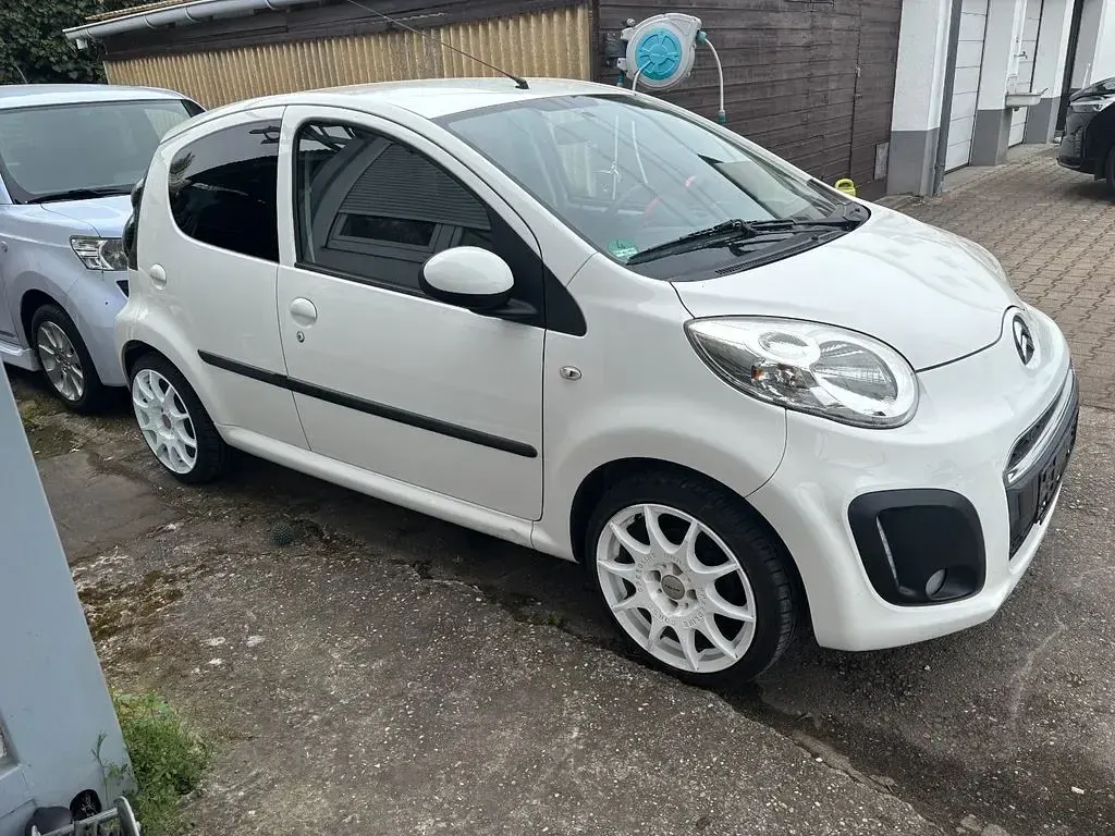 Gebraucht Citroën C1 68 PS (50 kW) 2013 Weiß Kleinwagen