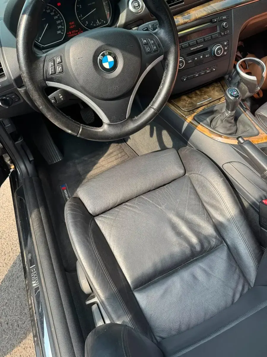 Gebraucht BMW 120 Cabriolet 170 PS (125 kW) 2009 Schwarz Cabrio