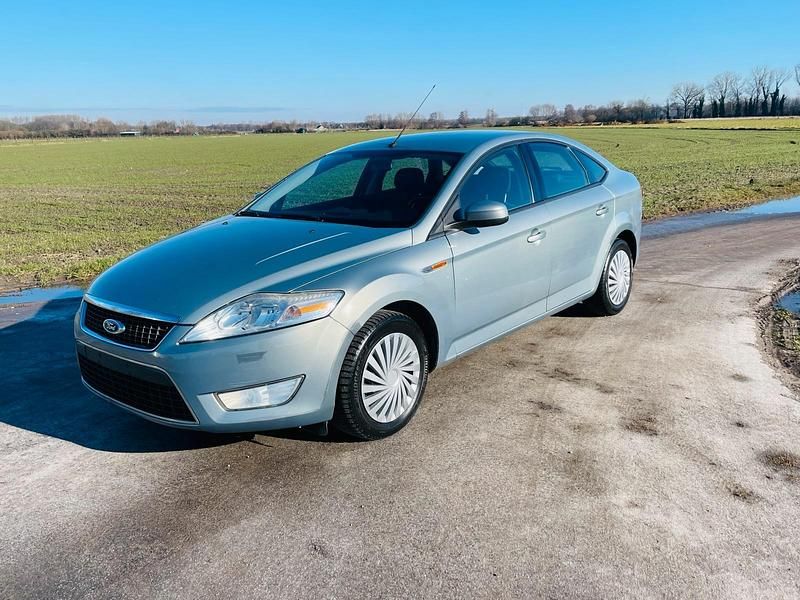 Gebraucht Ford Mondeo 145 PS (106 kW) 2009 Grau Limousine