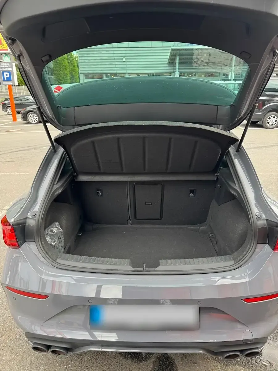 Gebraucht Cupra Leon 300 PS (220 kW) 2022 Grau Limousine