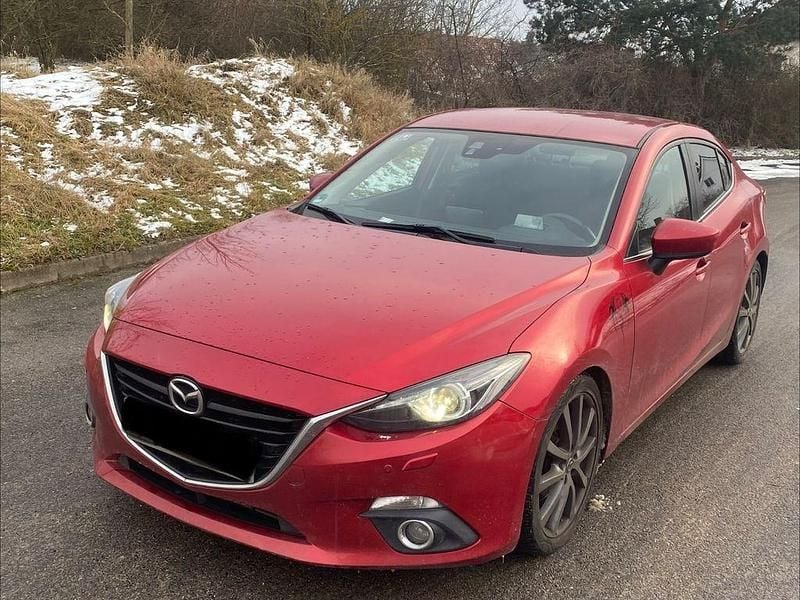 Gebraucht Mazda 3 Sports-Line 150 PS (110 kW) 2015 Rot Limousine