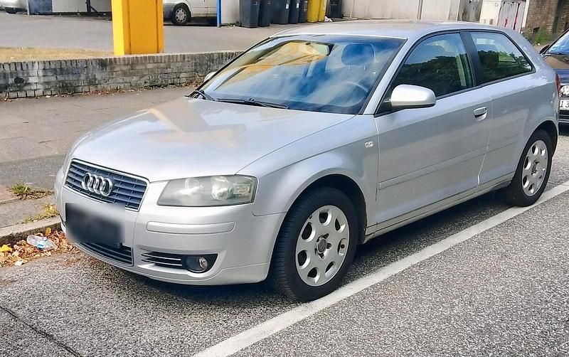Silber Gebraucht 2005 Audi A3 Kleinwagen | 1.600 € (Superpreis) - Bild 1/4