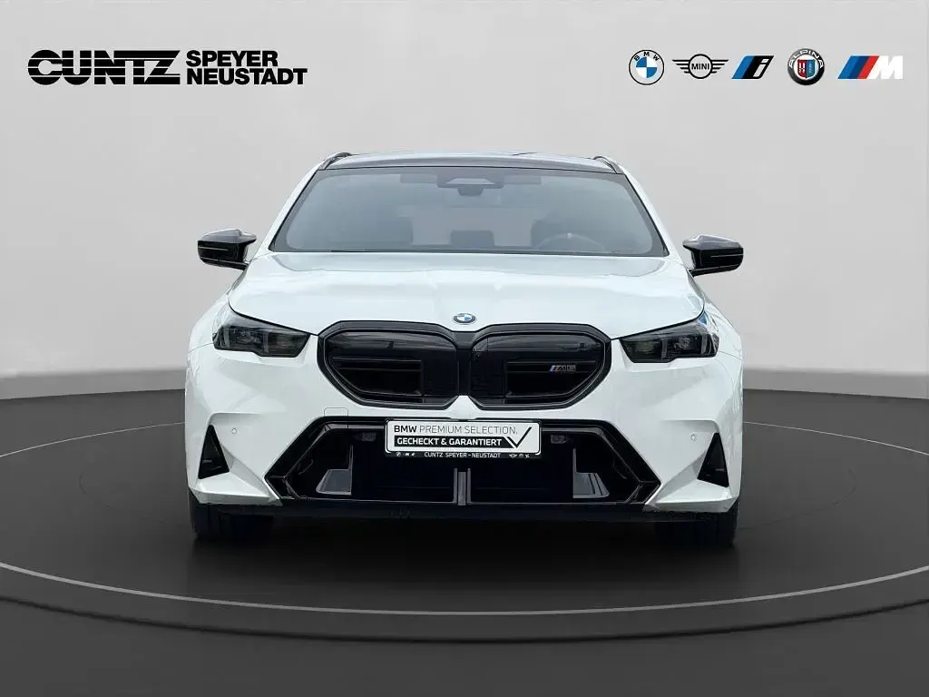 Używany BMW M5 Performance 727 KM (534 kW) 2025 Biały Kombi