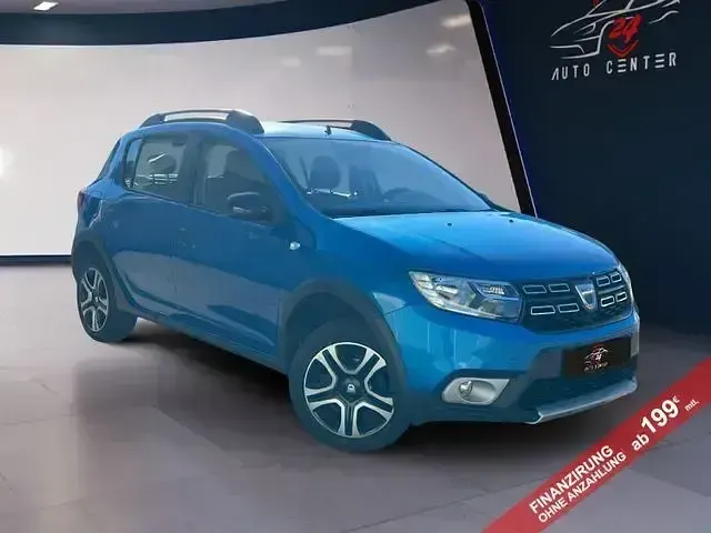 Gebraucht Dacia Sandero Celebration 101 PS (74 kW) 2020 Blau Limousine