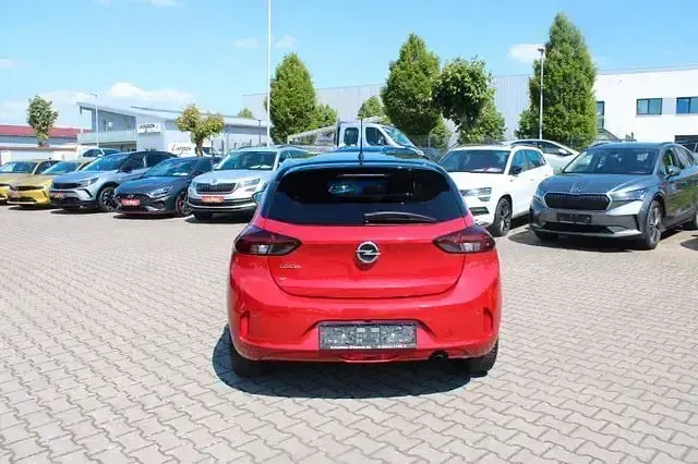 Używany Opel Corsa Elegance 101 KM (74 kW) 2023 Czerwony Hatchback