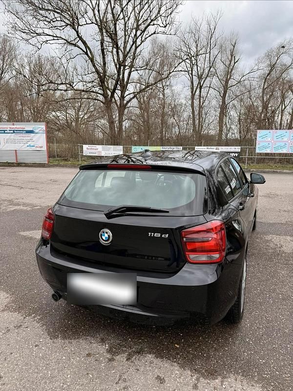 Gebraucht BMW 116 Efficient Dynamics 116 PS (85 kW) 2013 Schwarz Kleinwagen