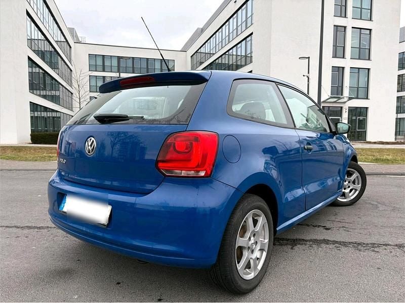 Gebraucht VW Polo Comfortline 60 PS (44 kW) 2011 Blau Kleinwagen