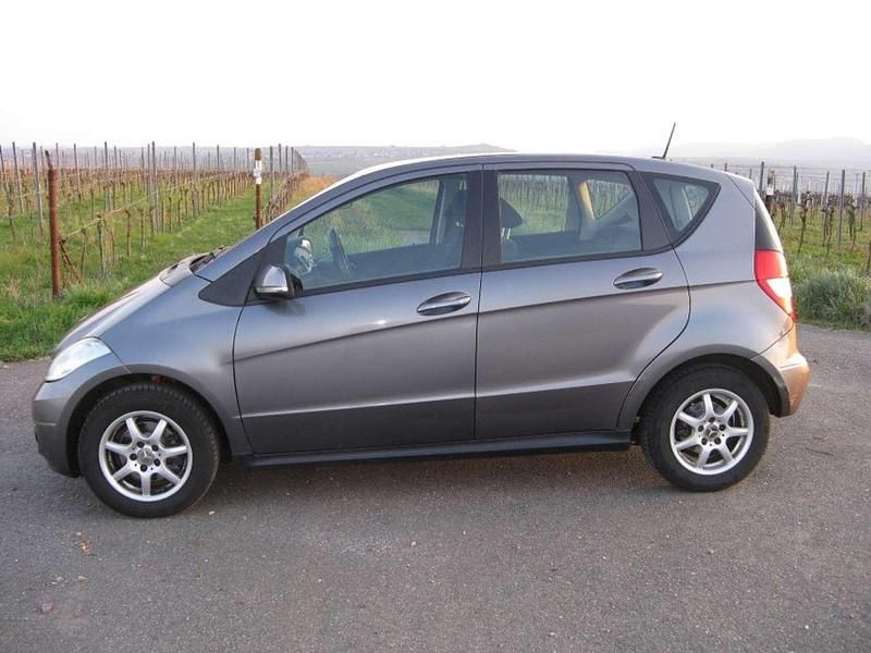 Gebraucht Mercedes A150 95 PS (69 kW) 2008 Grau Limousine