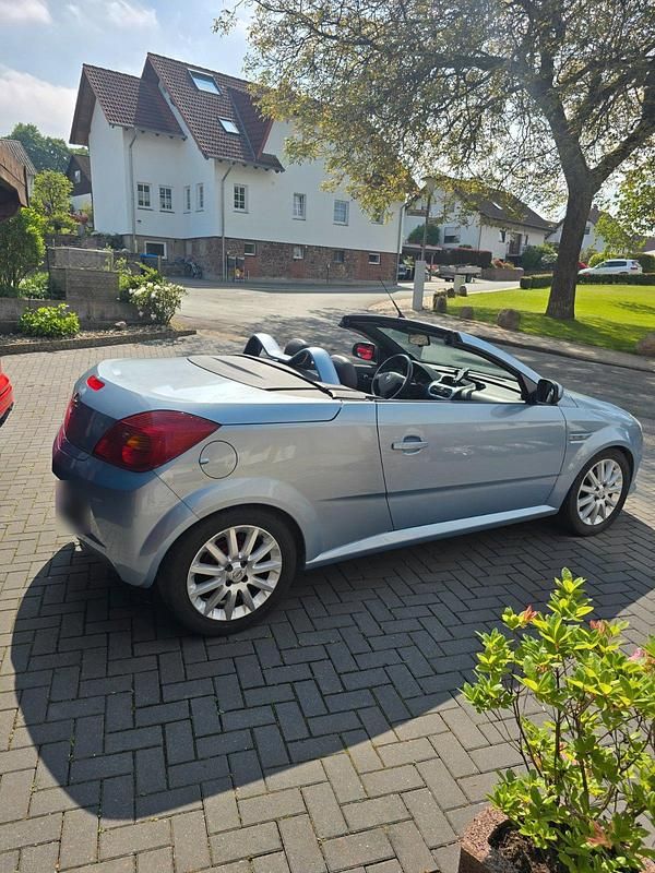 Gebraucht Opel Tigra 90 PS (66 kW) 2005 Blau Cabrio