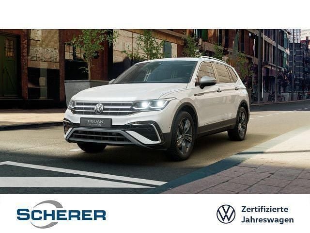 Oryxweiß perlmutteffekt (metallic) Gebraucht 2024 VW Tiguan Allspace Elegance SUV | 44.930 € (Guter Preis) - Bild 1/4