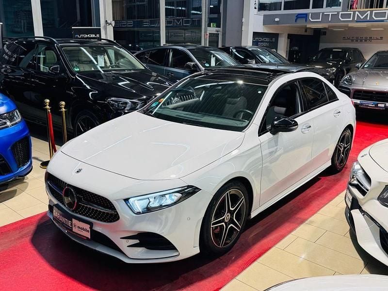 Gebraucht Mercedes A200 AMG line 163 PS (119 kW) 2022 Silber Limousine