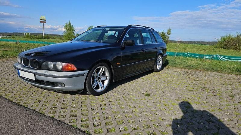 Schwarz Gebraucht 1998 BMW 528 Kombi | 1.500 € (Superpreis) - Bild 1/4