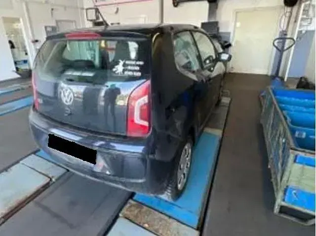 Usata VW up! Move 75 CV (55 kW) 2012 Nero Utilitaria
