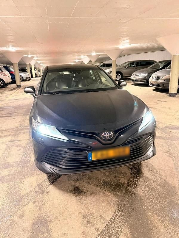 Gebraucht Toyota Camry 217 PS (159 kW) 2019 Schwarz Limousine