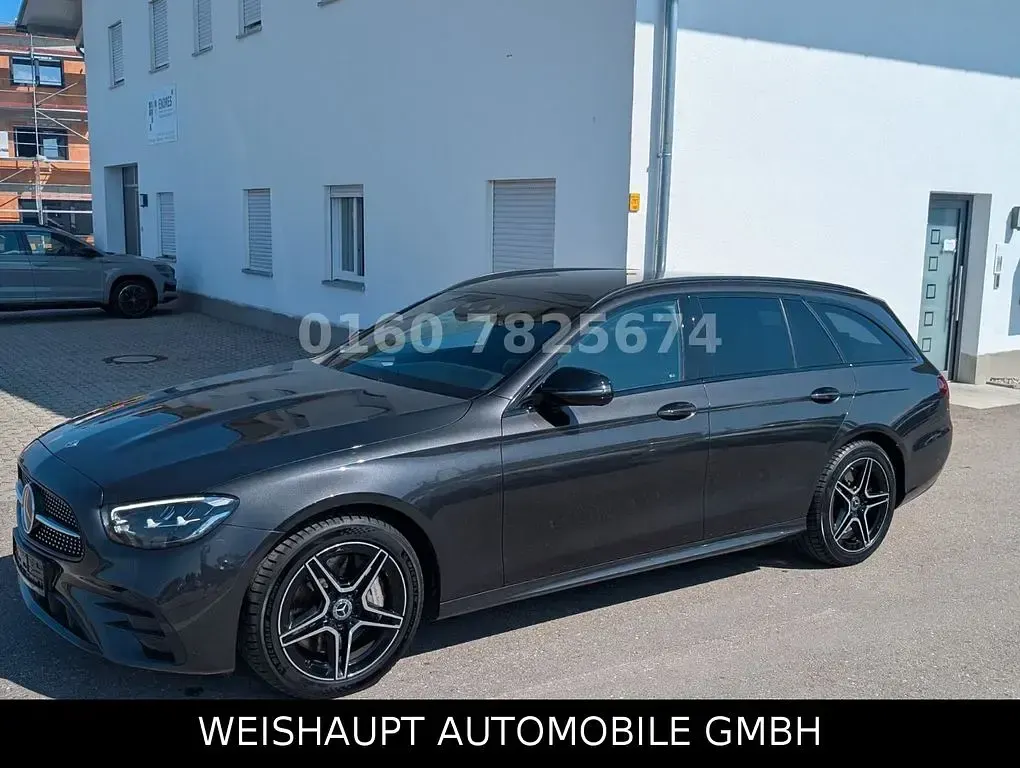 Gebraucht Mercedes E300 AMG line 306 PS (225 kW) 2022 Grau Kombi