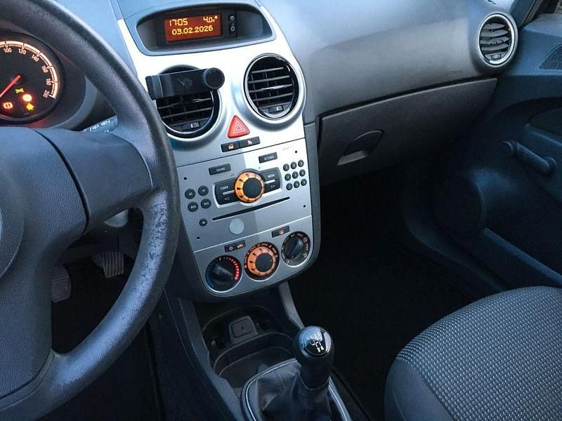 Gebraucht Opel Corsa Selection 69 PS (50 kW) 2014 Schwarz Limousine